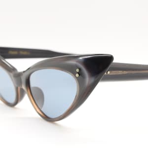 50er Jahre Vintage Katzenaugen Sonnenbrille. Böse Grau Schiefer Muschel geschichtet Acetat Cateye. Rockabilly Pin-up Katzenaugen der reifen Frau