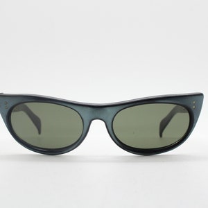Samco 50er Jahre Vintage Katzenauge-Sonnenbrille, made in Italy. Frauen spitzes Cateye in blau mit Luxus Echtglaslinsen. 60er Jahre. nr. Einzelstück.