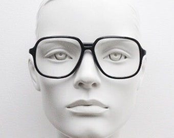 70er Jahre Vintage quadratische Brille von RPL of London. Schwarze glänzende optische Rahmen in perfekten Maßen. Korrekte Brille. RX Brille