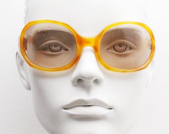 Vintage OLIVER GOLDSMITH BUDE Dark Tortoiseshell Sunglasses 90s