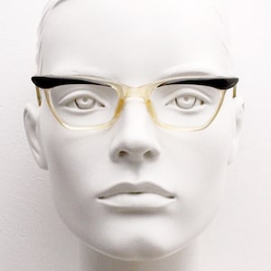 50s vintage curved wing cat eye glasses. Womens yellow and black acetate cat eye optical frame. Prescription RX antique spectacles