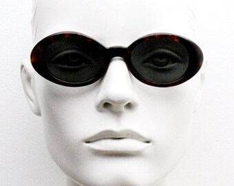 Caroline B.K. 90s Vintage Oval Sunglasses Model 4059 Made in  display picture 1