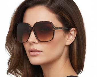 Y2k vintage square oversized womens 70s design sunglasses in tortoise slim frame with Havana brown graduating lenses. 2000s NOS