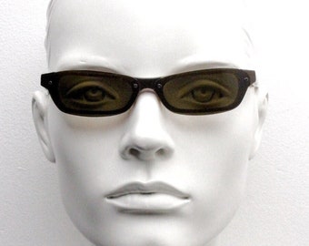 Caroline B.K. 90s Vintage cat eye mini visor sunglasses model 4115 made in Italy. Stylised ultra slim brown acetate micro cateye. Unused NOS
