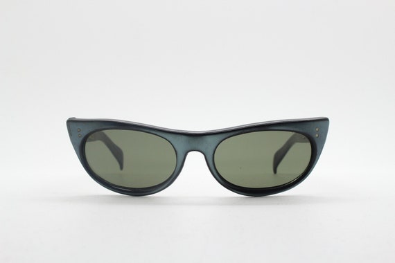 Samco 50s Vintage Cat Eye Sunglasses Made in Italy. Women display picture 1