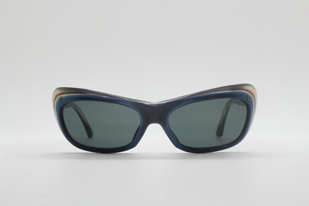 50s Vintage Curved Point Cat Eye Sunglasses. Blue Grey Slate Cateye