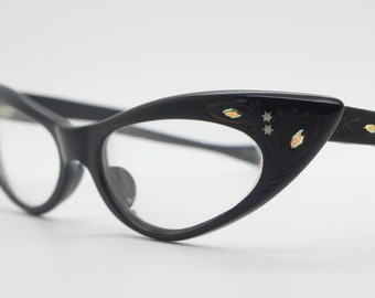 Pointed cat eye shop glasses