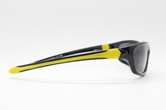 Kid's Vintage Y2K Shield Sunglasses. Childrens Wraparound 2000s