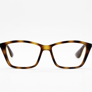 Ray-Ban scharfe Katzenaugen-Brille Modell 7022.Schildkröten-Rahmen mit Gummiüberzug in Cateye-Optik. Rayban Korrektionsbrille. RX Brille