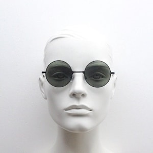90s round vintage sunglasses. Small black 20&#39;s design metal frame with green lenses. BNWT. John Lennon. NOS 90s