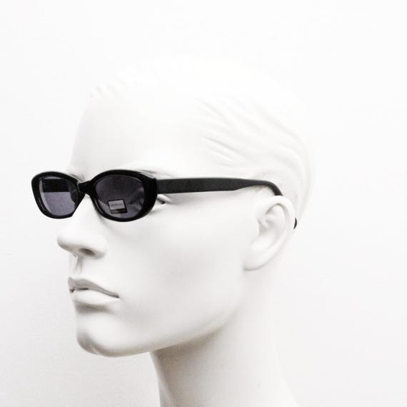 Caroline B. K., Black Oval Sunglasses with UV Protection Caroline B.K. 90s Vintage Oval Sunglasses Made in Italy  main image 3