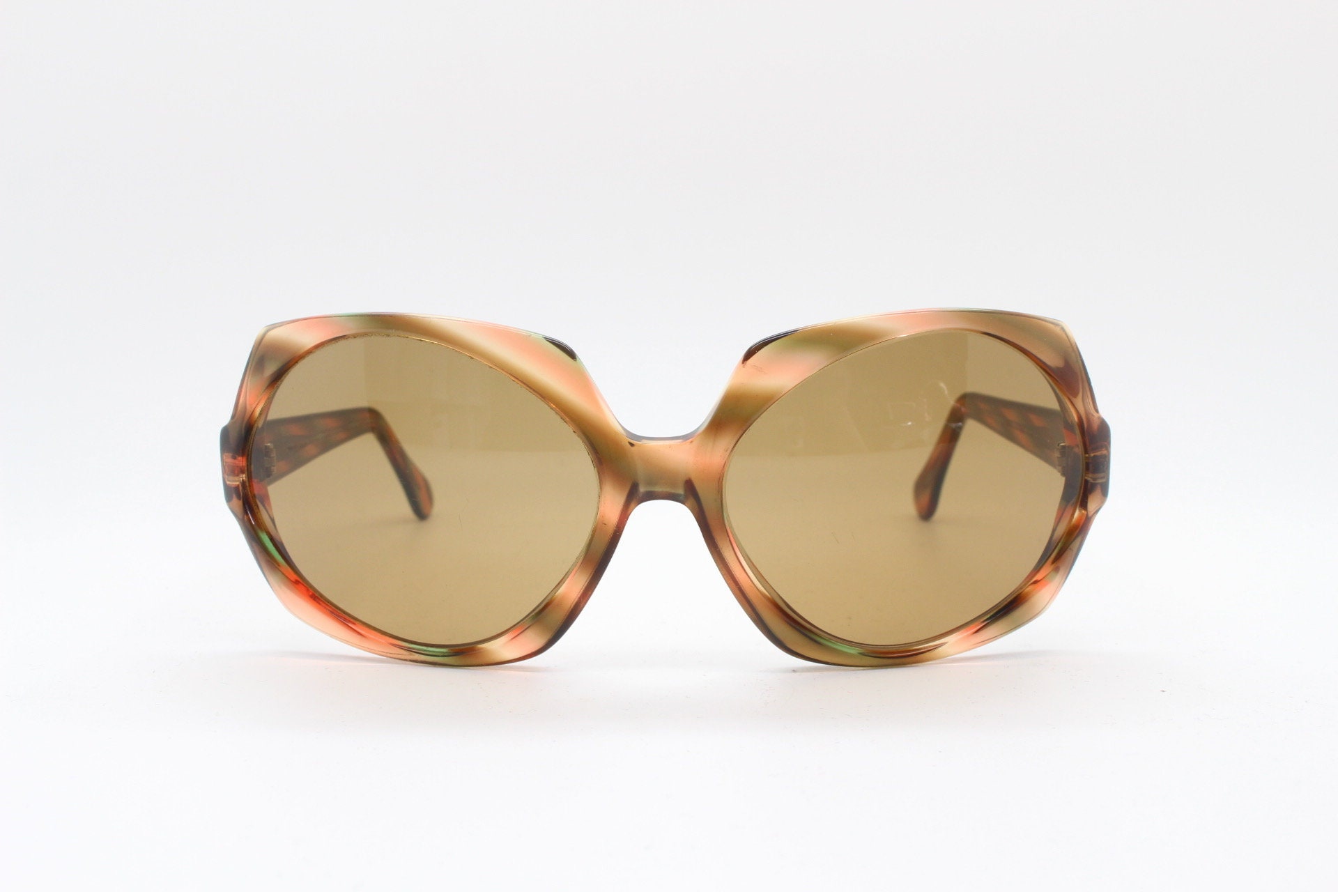 Vintage Oversized Hexagon Sunglasses 1960’s Original Vintage 60s Unisex Hexagonal Sunglasses - Etsy main image 2