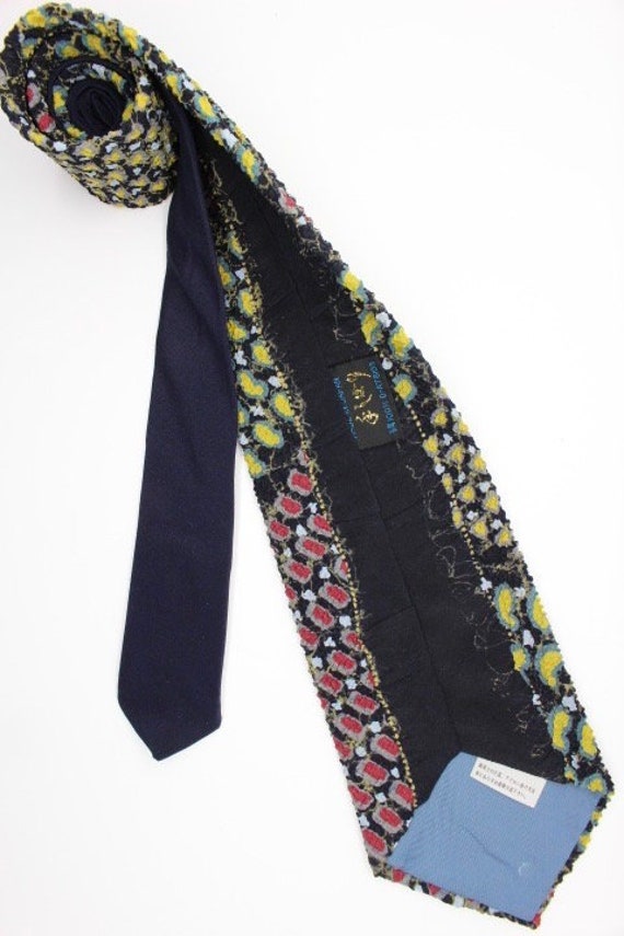 70s vintage all silk neck tie made in Japan. Abst… - image 3