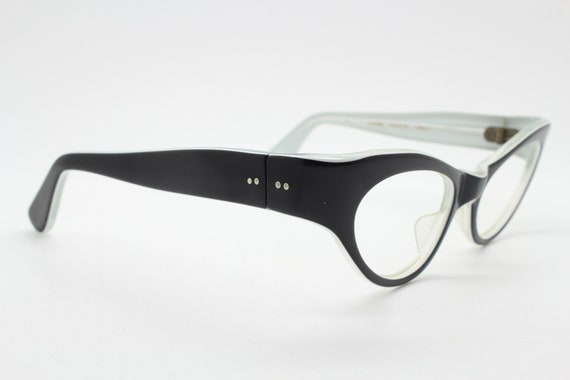 50s vintage curved cat eye sunglasses. Charismati… - image 7