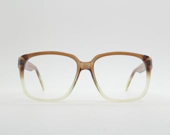Gafas cuadradas vintage de los años 70 con degradado de marrón a cristal. Montura graduada para hombre, tamaño mediano, en perfecto estado (nuevo). Gafas graduadas.