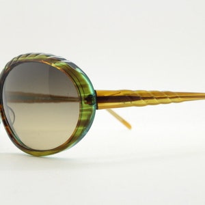 Christian Roth 90s vintage sunglasses model 14276 KH. Brown / green acetate 60s design bug eye with barley twist brow and graduating lenses image 4