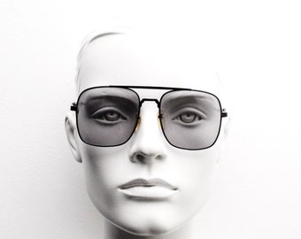 Vintage 70s square aviator sunglasses. Men's metal frame aviators with extra light tone real glass lenses. 80s. Pilot, teardrop