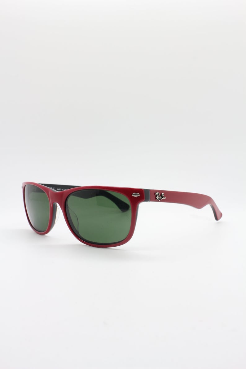 Ray Ban New Wayfarer sunglasses model 2132 made in Italy. Classic Rayban original design in red acetate with green G-15 lenses image 6