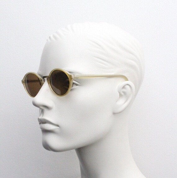 90s Vintage Oval Sunglasses. Pearlised Cream 20s 30s Style Frame
