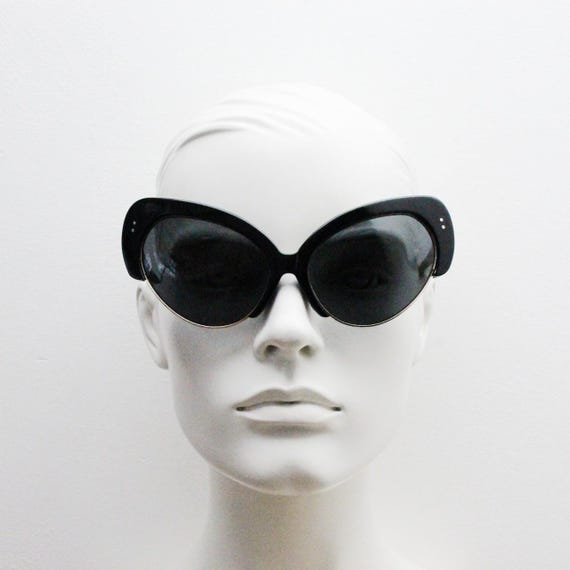 Erdem by Linda Farrow Gallery Outrageous Oversized Cat Eye