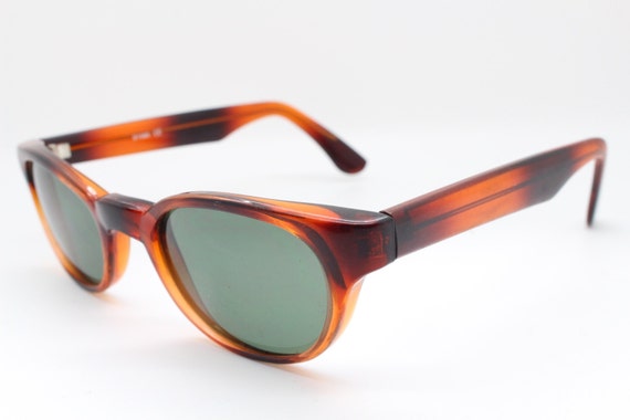 60s vintage cat eye sunglasses. Mottled amber and… - image 3