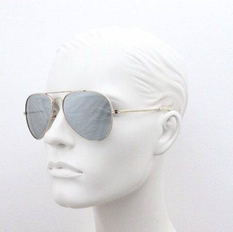 【超美品】LINDA FARROW LUXE ヴィンテージ アイウェア 箱付 超美品】LINDA FARROW LUXE ヴィンテージ アイウェア 箱付 小物