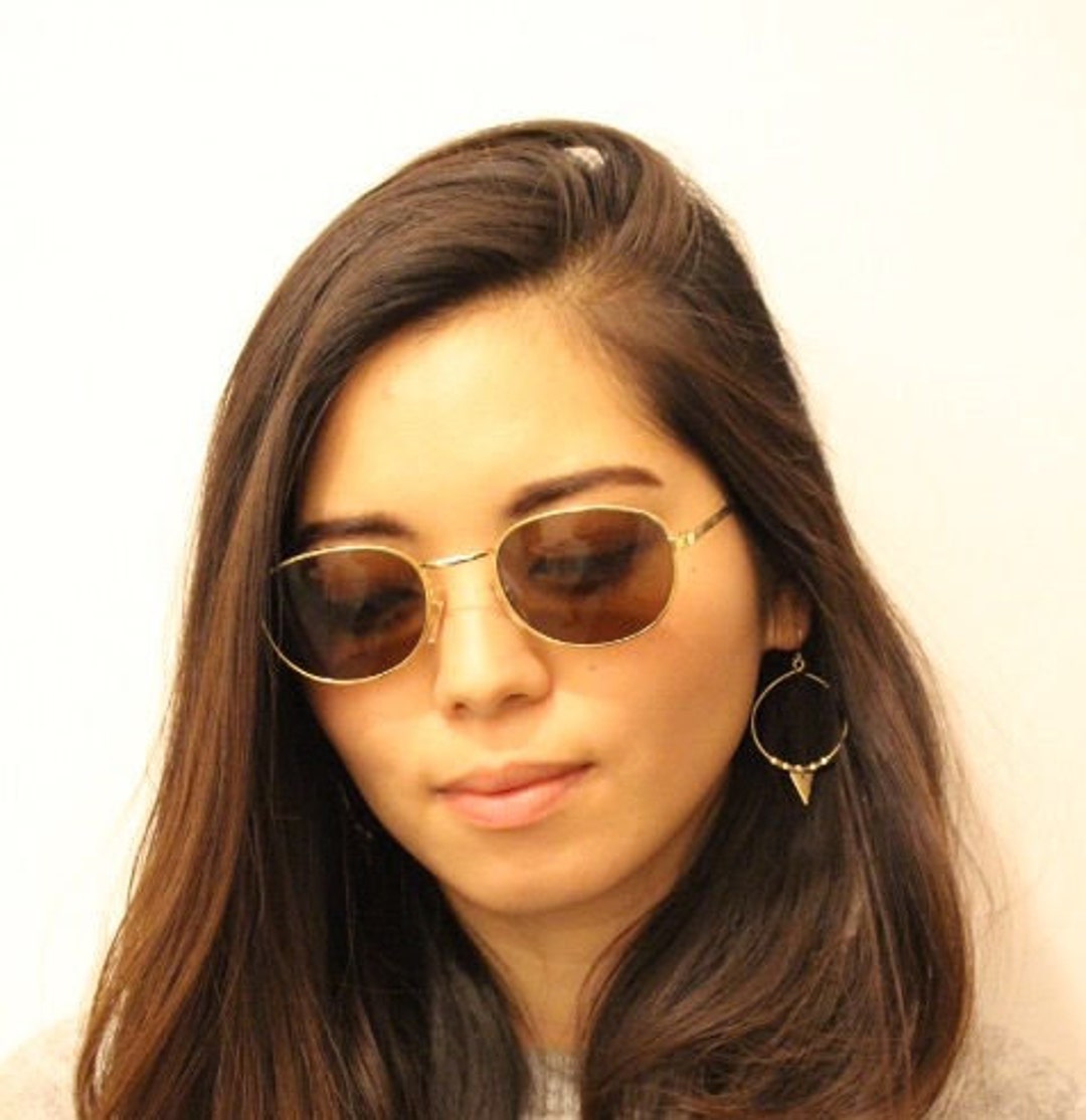 Gafas de sol de metal vintage de los a os 90. Montura m nima