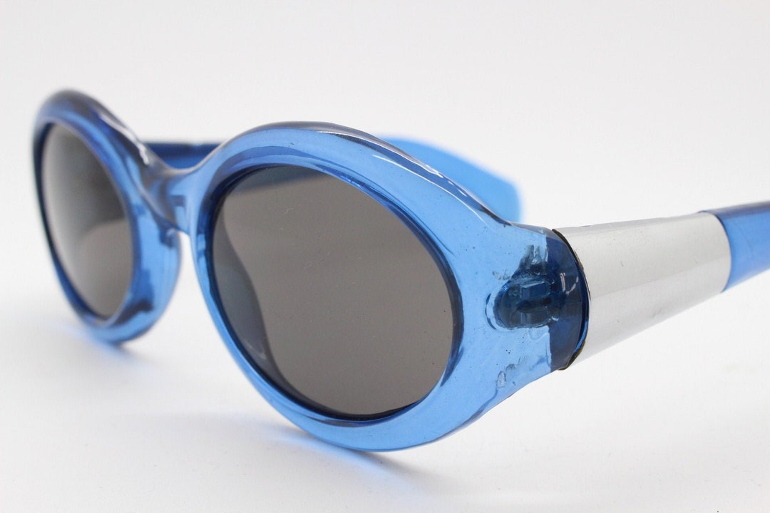 90s Vintage Space Age Goggle Sunglasses. Dynamic Transparent Royal