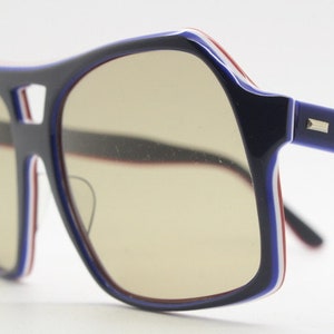 70s vintage square aviator ski sunglasses hand made in France. Magnificent acetate French flag frame with light tone brown lenses. Aviators
