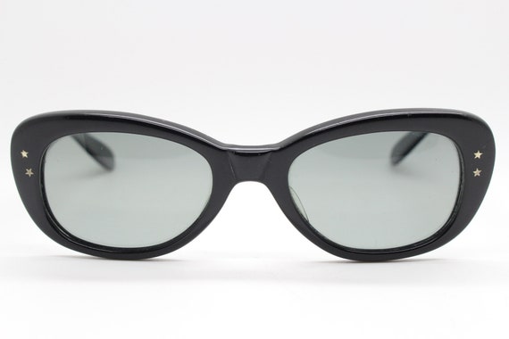 60s vintage cat eye sunglasses by Polaroid. Sophi… - image 3