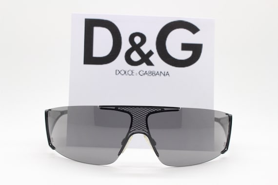 Dolce and Gabbana Y2K vintage sunglasses. Black fr