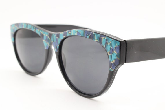 80s vintage cat eye wayfarer sunglasses. Womens b… - image 3