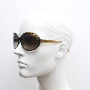 Christian Roth 90s vintage sunglasses model 14276 KH. Brown / green acetate 60s design bug eye with barley twist brow and graduating lenses image 9