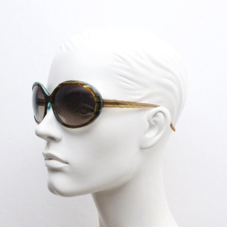 Christian Roth 90s vintage sunglasses model 14276 KH. Brown / green acetate 60s design bug eye with barley twist brow and graduating lenses image 9
