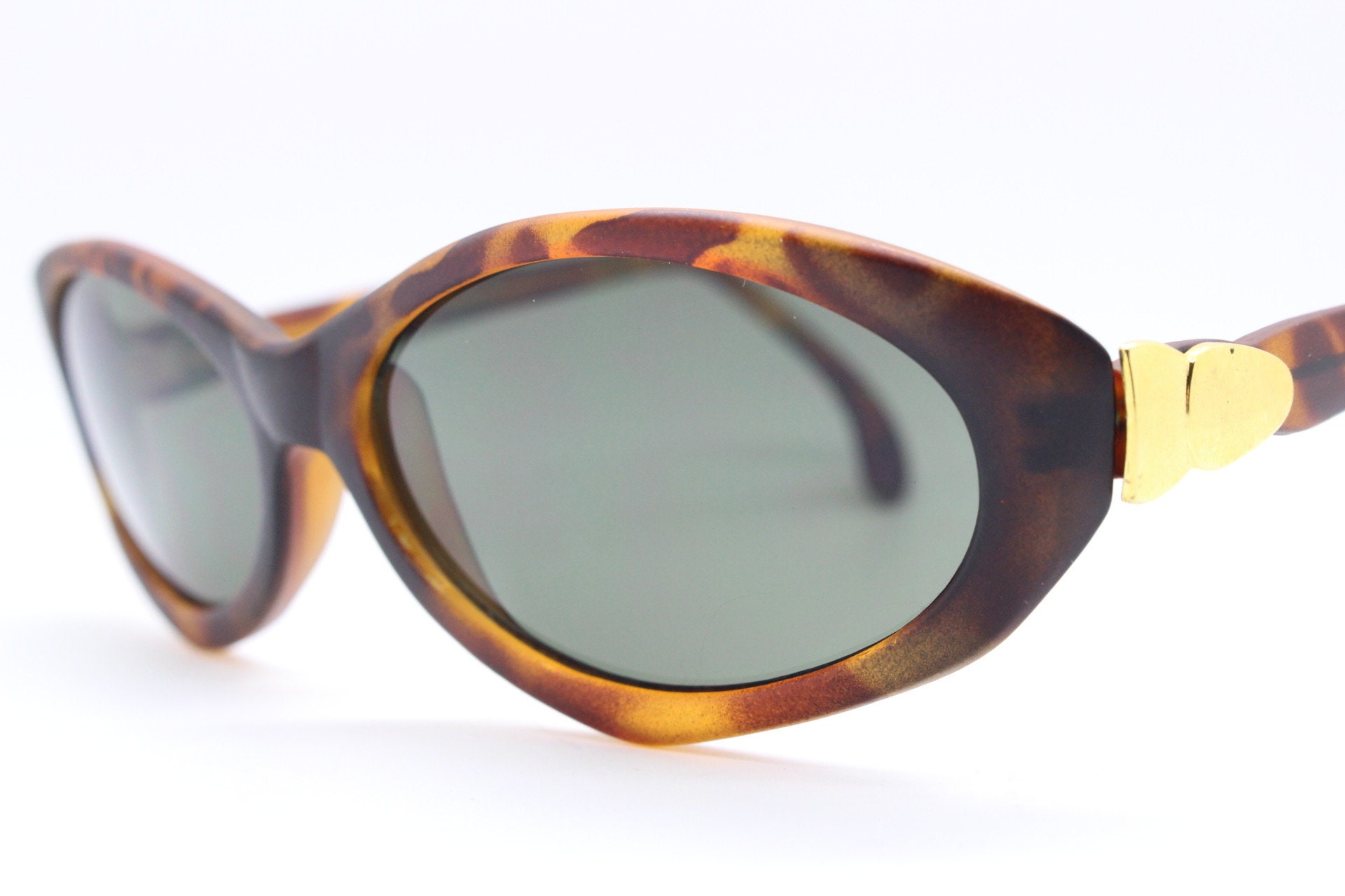 Polarized Cat Eye Sunglasses, Retro Cateye Sun Glasses with Metal Temples Amazon.com: MEETSUN Retro Small Cat Eye Sunglasses for Women  main image 3