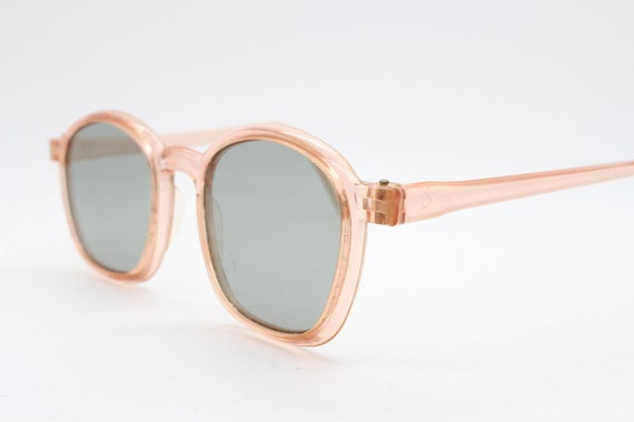 Vintage 40s lucite sunglasses. Transparent pink fr