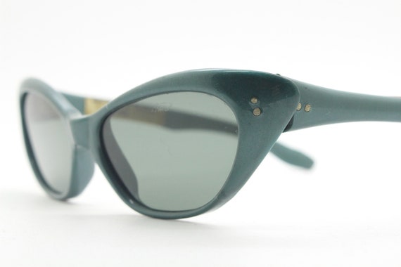 Samco 50s Vintage Cat Eye Sunglasses Made in Italy. Womens  display picture 3