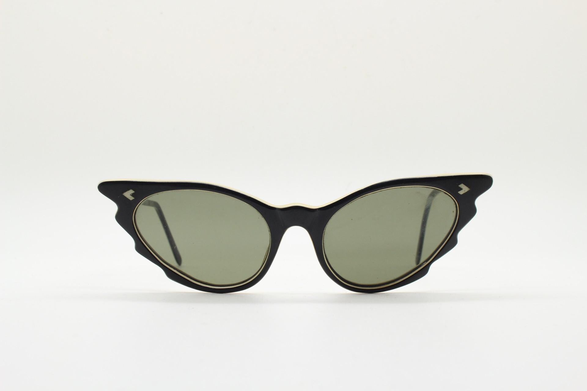 YouaretheBrandLondon - Etsy 日本