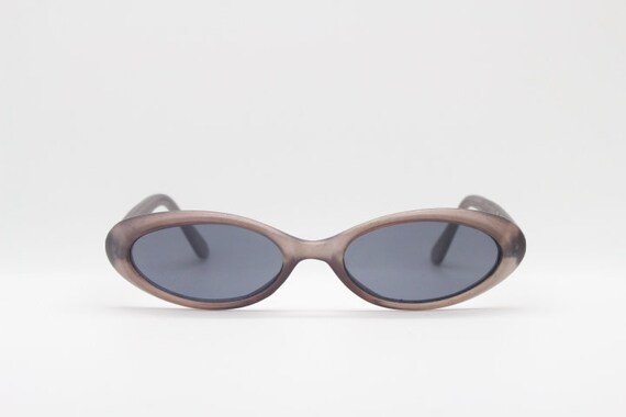 90s vintage oval cat eye sunglasses. Slim dark br… - image 4