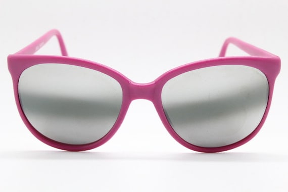 Linda Farrow 80s Vintage Round Cat Eye Sunglasses. Pink  display picture 2
