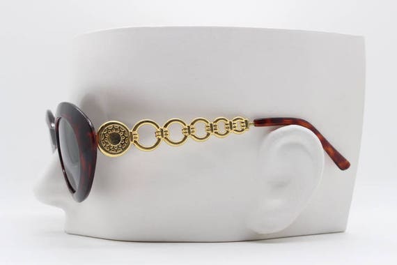 90s vintage cateye sunglasses. Womens oval tortoi… - image 6