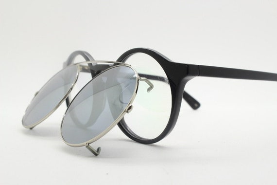 White Mod Womens Oval Round Retro Plastic Minimal Sunglasses –  superawesome106