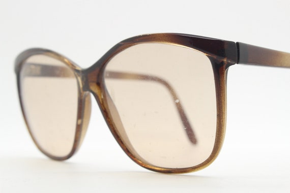 80s Vintage Womens Big Cat Eye Sunglasses. Oversized Slender 