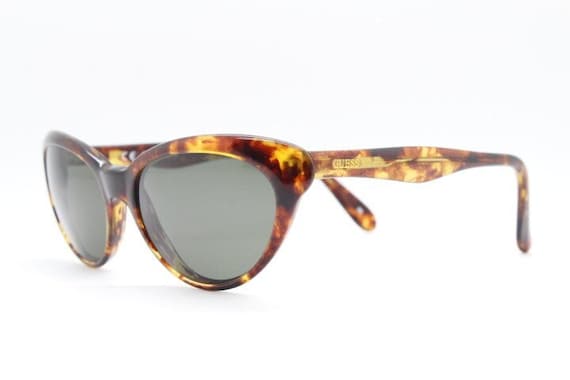 Guess 90s Vintage Womens Cat Eye Sunglasses Model GU767. Chic