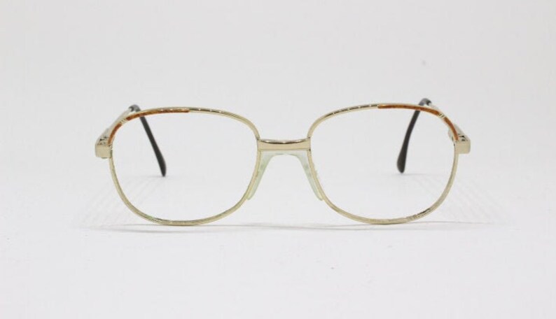 eyeglasses not made by luxottica