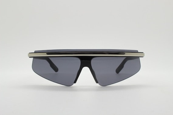 Kenzo Vintage Stylised Visor Sunglasses Model 400021. Black Kenzo Vintage Stylised Visor Sunglasses Model 400021. Black