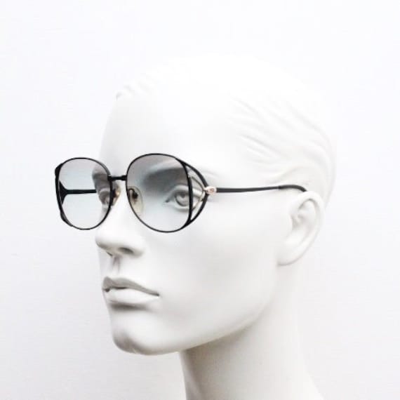 Yves Saint Laurent 80s Vintage Oversized Sunglasses Made in Yves Saint Laurent 80s Vintage Oversized Sunglasses Made in