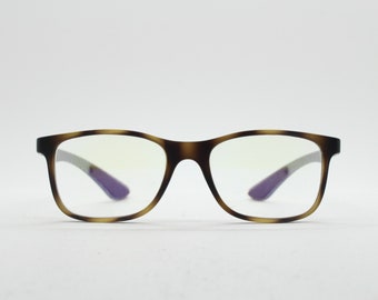 Gafas rectangulares Ray-Ban modelo 8902. Monturas graduadas con diseño Wayfarer en color carey mate. Gafas graduadas Ray-Ban.