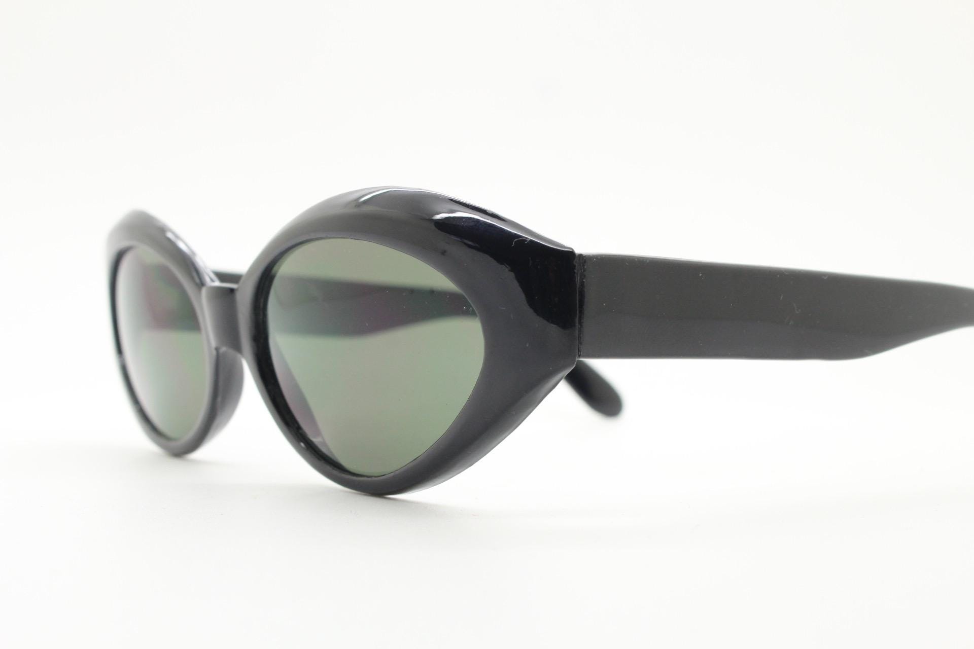 Vintage 1960s Cateye Sunglasses Top Awning by Crookes Rockabilly Pin up Retro il_fullxfull.4755699248_84e8.jpg main image 4