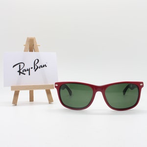 Ray Ban New Wayfarer sunglasses model 2132 made in Italy. Classic Rayban original design in red acetate with green G-15 lenses image 2